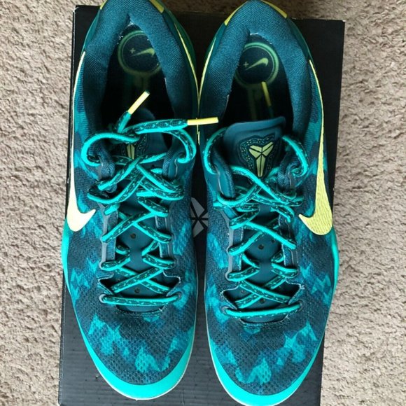 Size 10 - Nike Kobe 8 Supernatural low top men's blue ball shoes 587551-373 - Picture 1 of 7